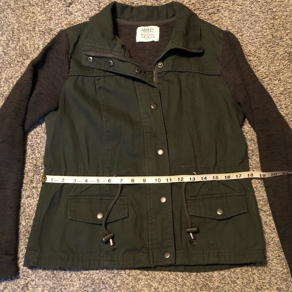 Green Jacket - Picture 2 of 3